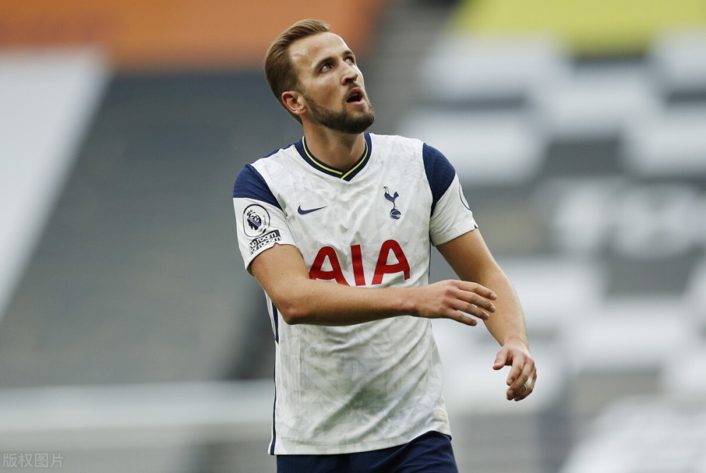 星空体育(中国)官方网站国际米兰状态回暖备战社区盾埃因霍温再遭质疑备战NBA总决赛，切尔西防线松动看傻球迷的简单介绍