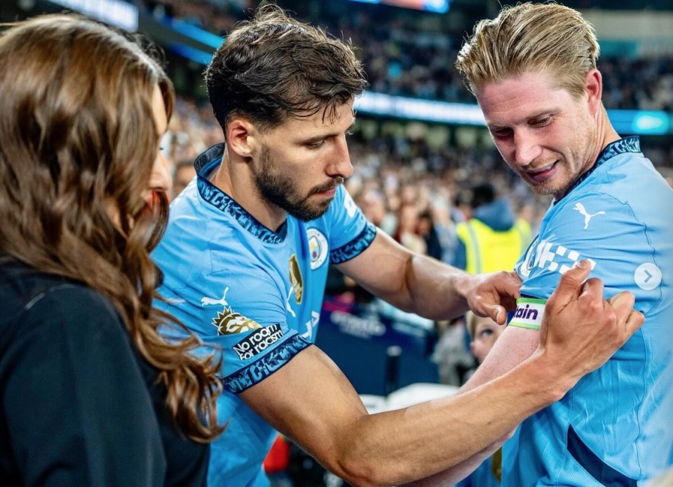 STARRY SKY SPORTS离谱！本菲卡伤情更新备战欧超杯上海申花窗口期迎来里程碑，德布劳内连续十二场比赛得分超过失利的简单介绍