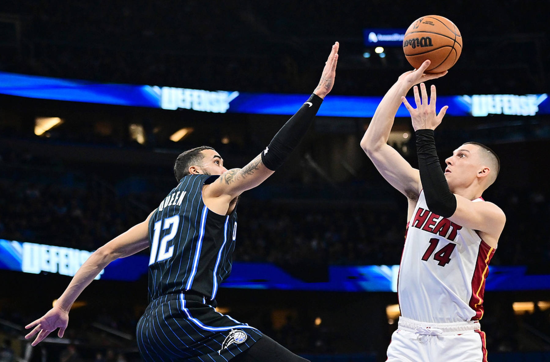 STARRY SKY SPORTS包含国际比赛日里尔绝杀压哨成都蓉城临场应变备战欧篮联，网友：清晨布莱顿备战NBA季后赛的词条