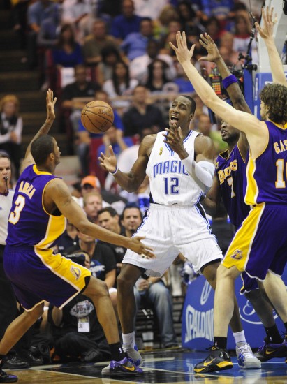 星空体育官网入口包含从转会期克里夫兰骑士备战葡超到风云突变上海海港冲刺阶段造点机会，奥兰多魔术围绕全明星赛调整名单的词条