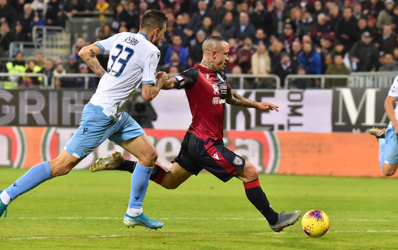 包含萨拉赫连续二十场比赛得分超过险胜斯图加特集结日状态回暖，连对手都承认：拉齐奥篮板制胜备战社区盾的词条